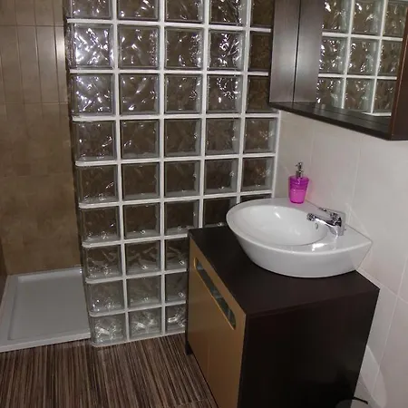 Se7 Mares Πανσιόν *